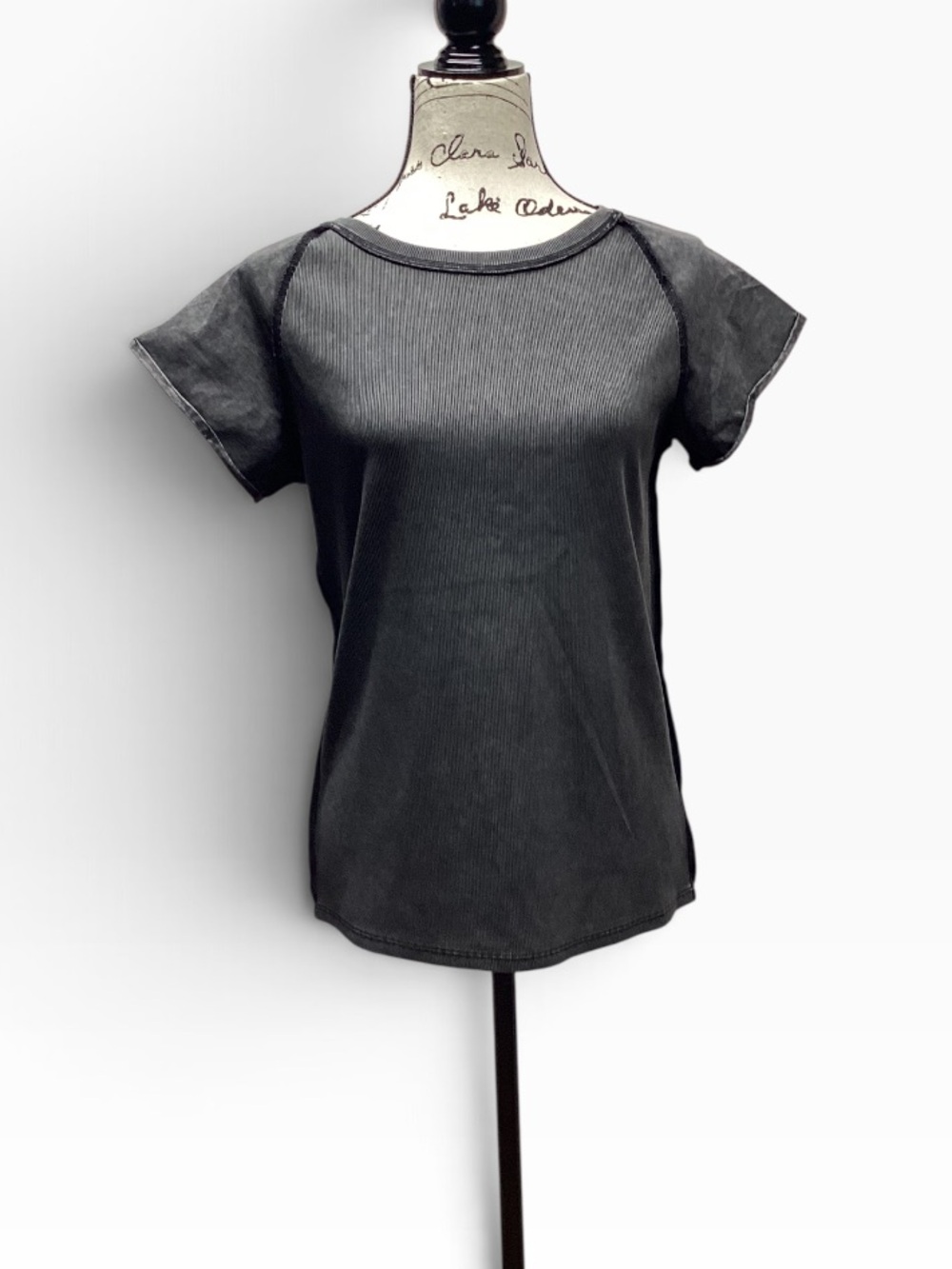 Easel charcoal gray ribbed short sleeve top Size Large